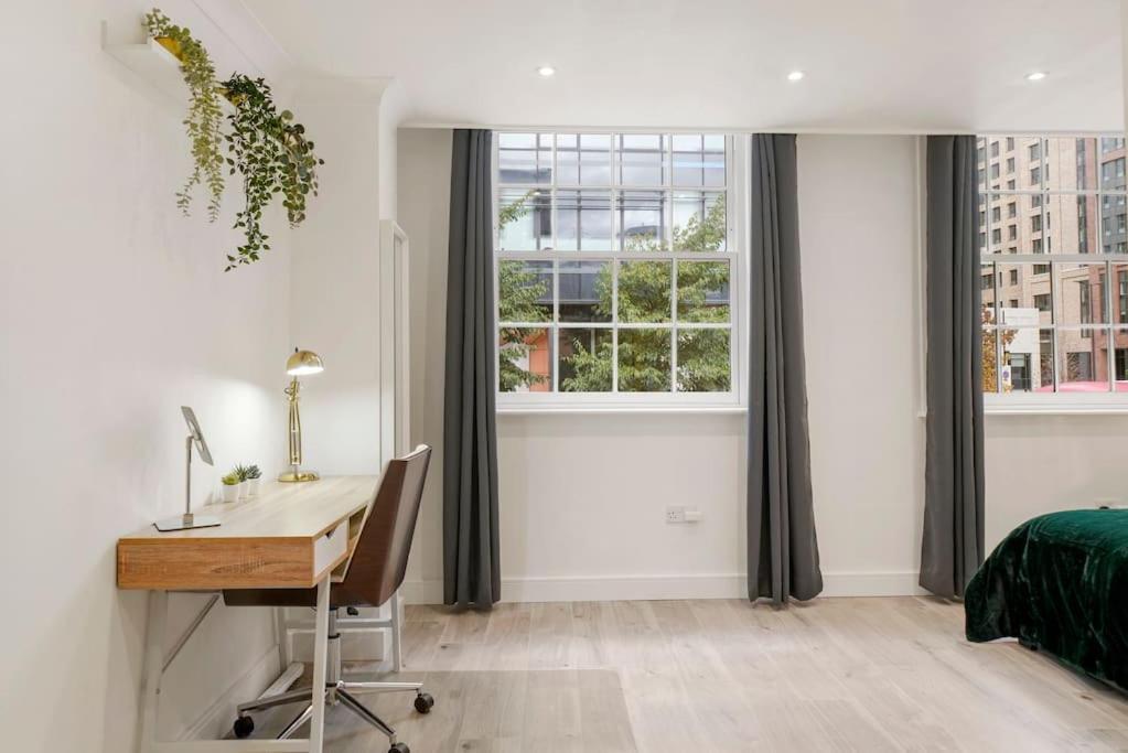 Modern 2 Bedroom In The Heart Of Апартаменты