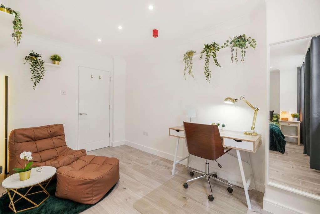 Modern 2 Bedroom In The Heart Of Апартаменты *