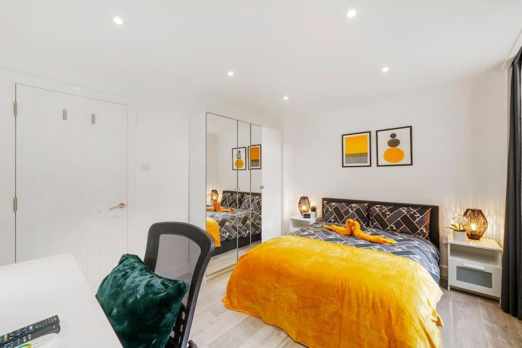 Modern 2 Bedroom In The Heart Of Апартаменты *